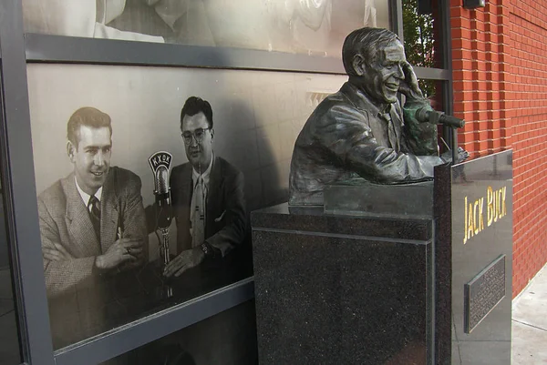 Louis Szeptember Jack Buck Statue Kívül Busch Stadium Otthon Bíborosok — Stock Fotó