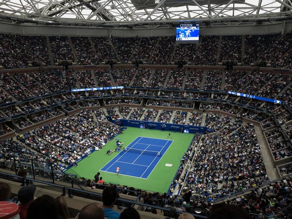 New York September Ein Voll Besetztes Arthur Ashe Stadion Unter Stockbild