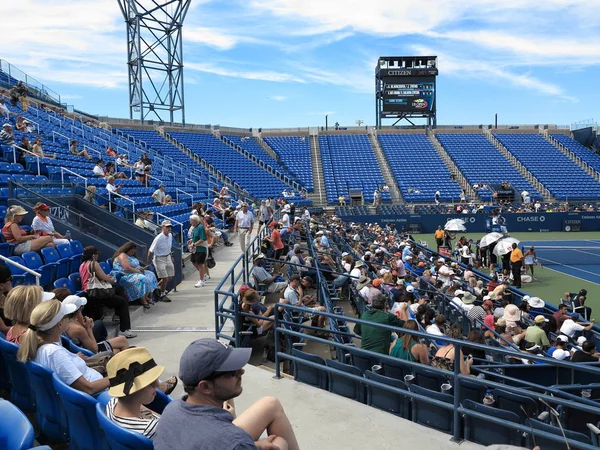 Nueva York Septiembre Aficionados Louis Armstrong Stadium Para Partido Tenis — Foto de Stock