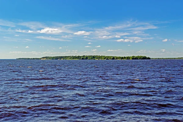 Flusslandschaft der Wolga — Stockfoto