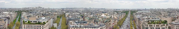 Uitzicht vanaf de Arc de Triomphe in Parijs. Frankrijk — Stockfoto
