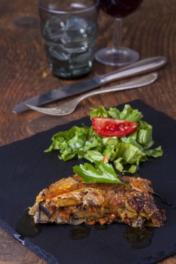 Yunan musakka tabağı peynirli 