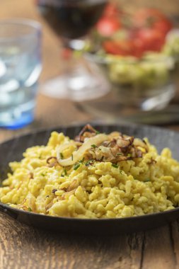 Swabian spaetzle Tipik bir erişte yemeği 