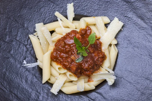 Overview Rigatoni Pasta Bolognaise Sauce — Stock Photo, Image