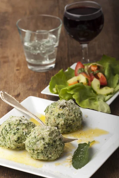 Güney Tirol Ispanaklı Köfte tereyağı 