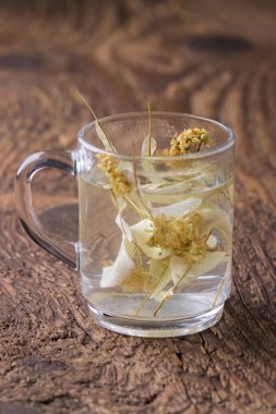 Bir bardak ıhlamur çayı.