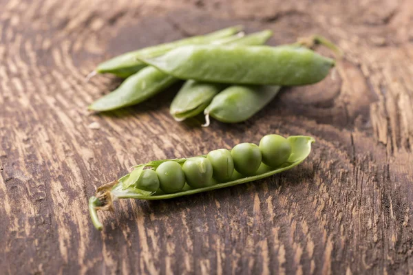 Closeup Open Raw Pea — Stock Photo, Image