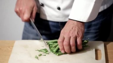 şef yeşil fasulye kesme