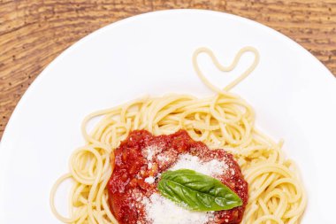 Spagetti kalp