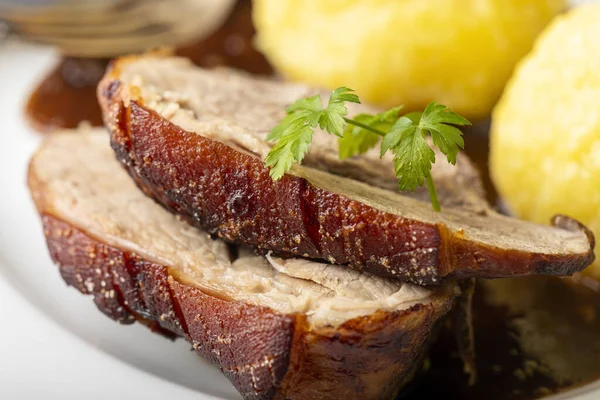 Bayerischer Schweinebraten Mit Knödeln — Stockfoto