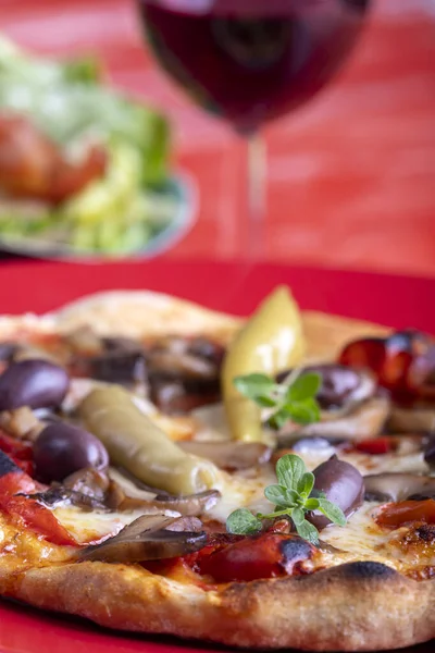 Fresh Pizza Red Background — Stock Photo, Image
