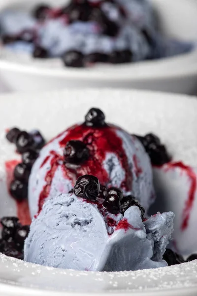 Closeup Blueberry Ice Cream Plates — Stock Photo, Image