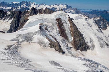 İsviçre 'deki Buzul.