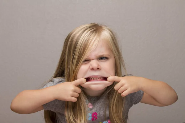 Girl Taking Her Mouth Pulling Her Lips Far Apart Make — Stock Photo, Image