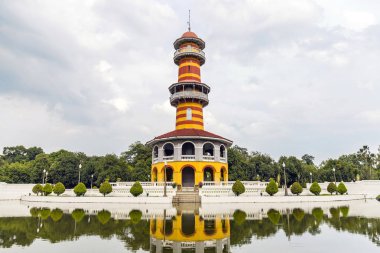 Witoon Tasana Kulesi, Bang Pa-In Sarayı 'ndaki yüksek kule 1881' de Tayland 'ın Ayutthaya kentinde Kral Chulalongkorn' un yazlık konutu..