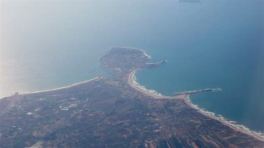 Portekiz 'in havadan görünüşü. Pencere deliğinden görüntüle