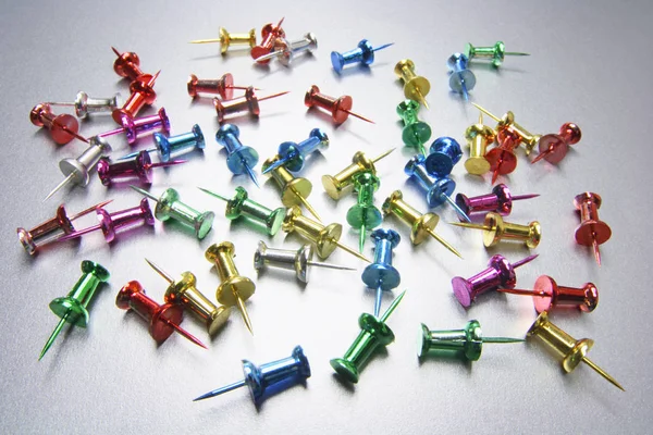 Multi Kleur Push Pins — Stockfoto