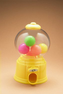 Colour Balls in Bubblegum Machine clipart