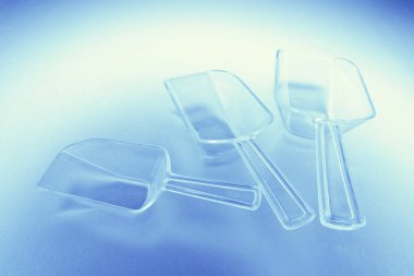 Mavi ses tonuyla Ölçü kaşıkları