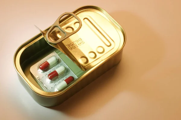 Pills Tin Can Warm Background — Stock Photo, Image