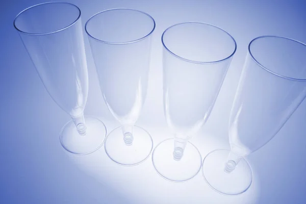 Wineglasses Kék Hangon — Stock Fotó