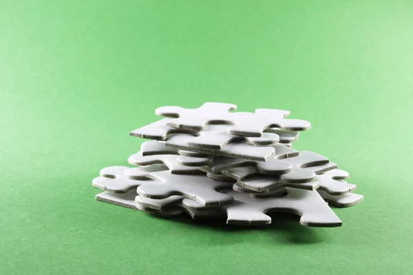 Puzzle Puzzle Sfondo Verde — Foto Stock