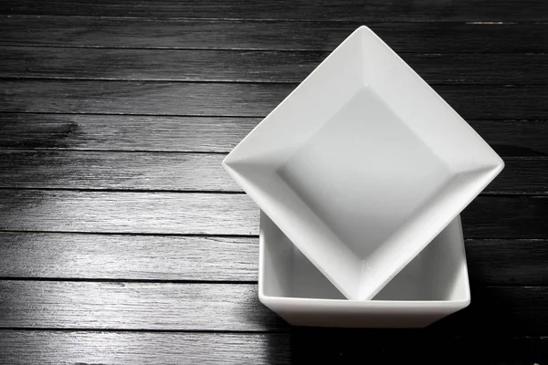 Weiße quadratische Schalen — Stockfoto