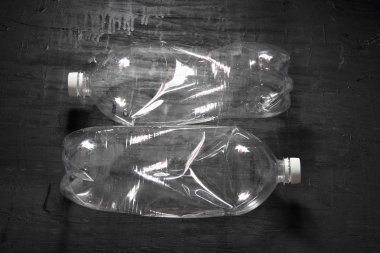 boş bir plastik şişe