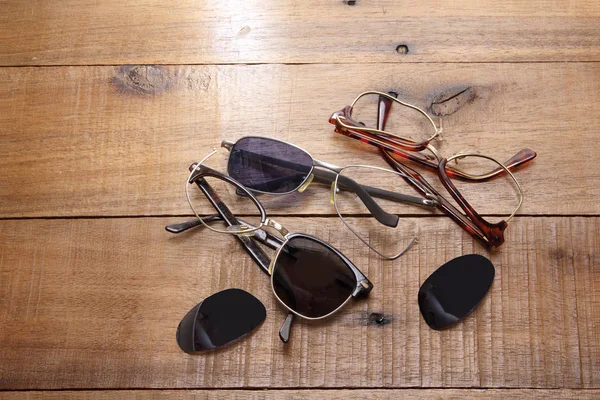 複数の壊れたサングラス — ストック写真