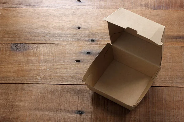 Afhaalmaaltijd kartonnen doos — Stockfoto