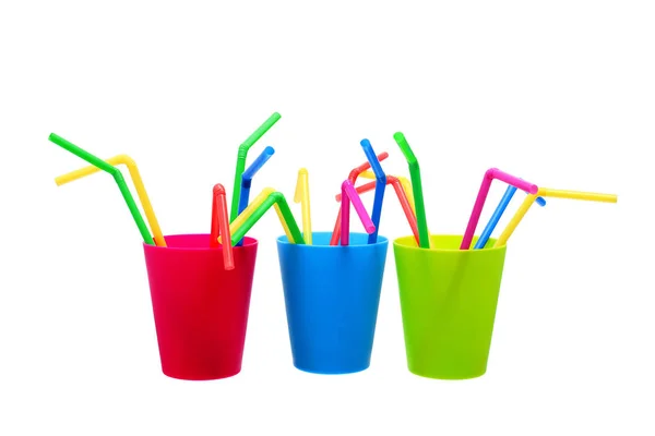Vasos y pajitas de plástico — Foto de Stock