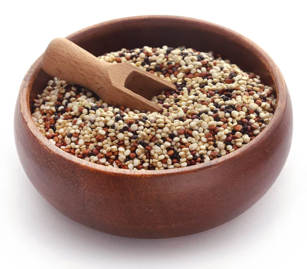 Färska Blandade Quinoa Skål Över Vit Bakgrund — Stockfoto