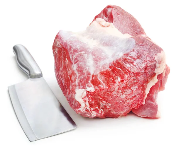Pedaço Carne Com Faca Cozinha Sobre Fundo Branco — Fotografia de Stock