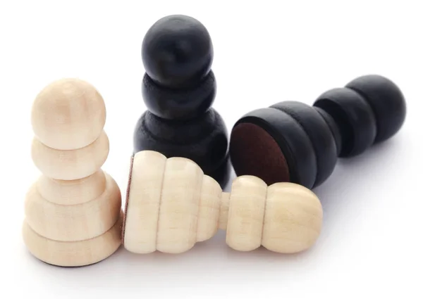 Dřevěné Pěšec Šachové Hry Nad Bílým Pozadím — Stock fotografie