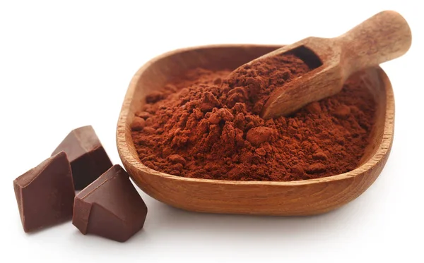 Cacao Polvere Con Cioccolato Fondente Sfondo Bianco — Foto Stock