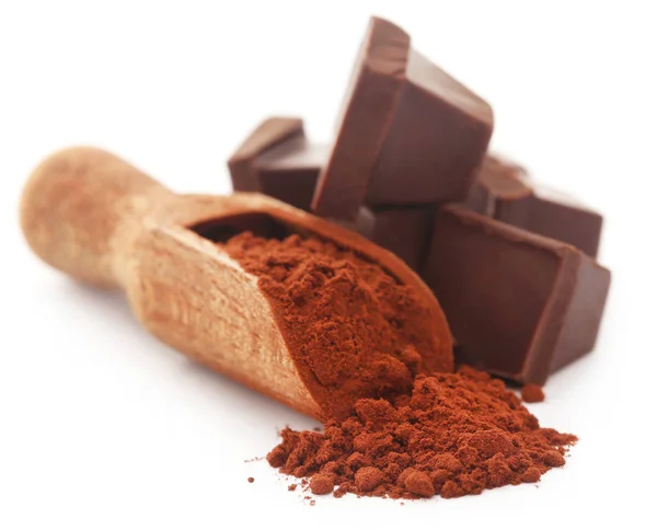 Cacao Powder Dengan Coklat Gelap Atas Latar Belakang Putih — Stok Foto