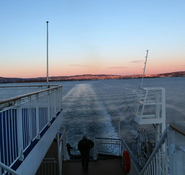 Oslofjorden Vid Solnedgången Som Turist Intresse Från Ett Kryssningsfartyg — Stockfoto