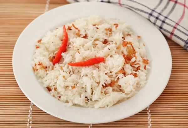 Polao ou pilaf est spécialement cuit riz — Photo