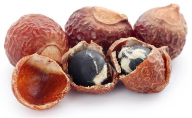 Sapindus mukorossi veya Hint soapberry
