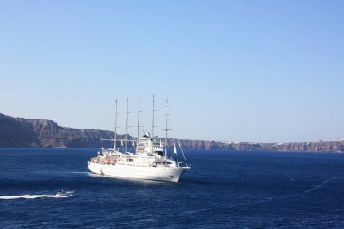 Santorini adasının panoramik manzarası