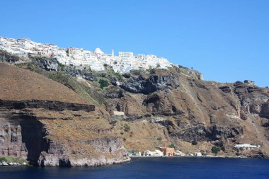 Santorini adasının panoramik manzarası