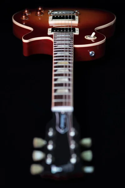 Kop, hals en lichaam van nieuwe elektrische gitaar Rechtenvrije Stockfoto's