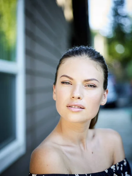 Outdoor Atmospheric Fashion Photo Young Beautiful Lady — Stock Photo, Image