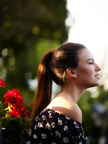 Outdoor Atmospheric Fashion Photo Young Beautiful Lady — Stock Photo, Image