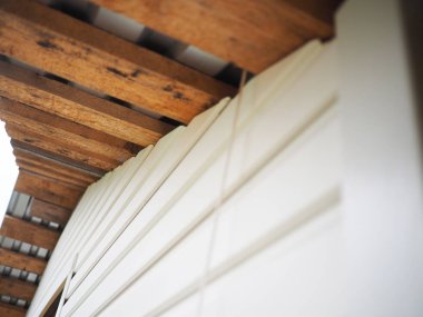 Çerçeve ev inşaatı. Siding yükleme