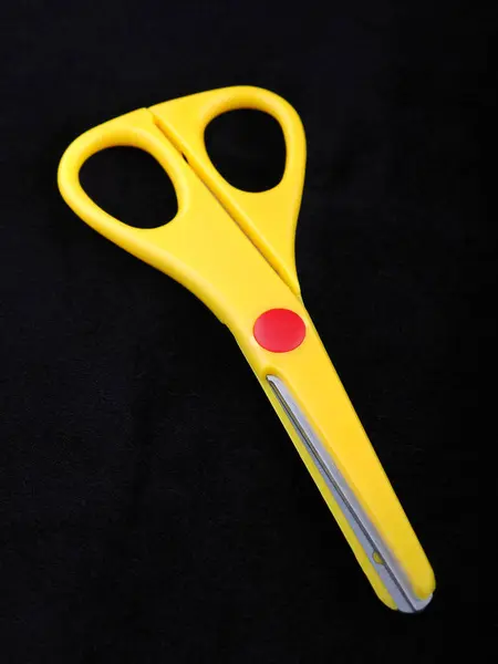 Yellow Scissors Black Background — Stock Photo, Image