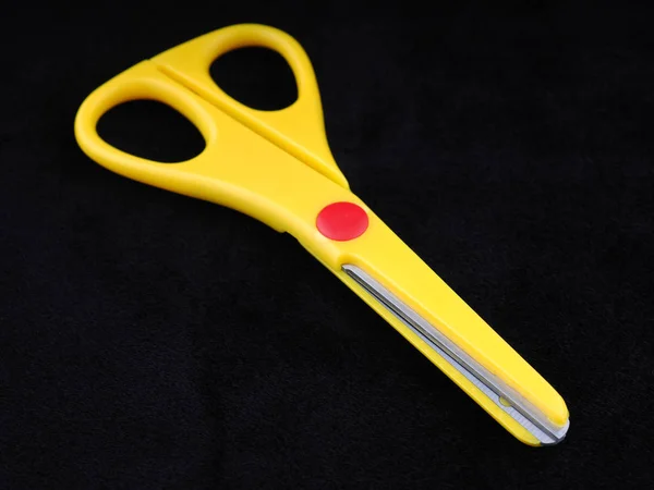 Yellow Scissors Black Background — Stock Photo, Image