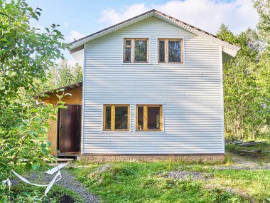 Çerçeve yapımı. beyaz kaplama