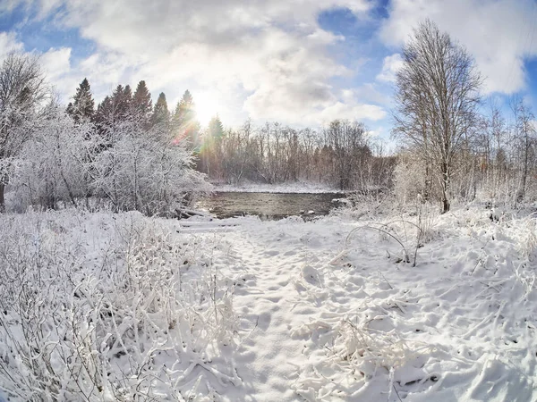 Fiume in inverno. Russia — Foto Stock