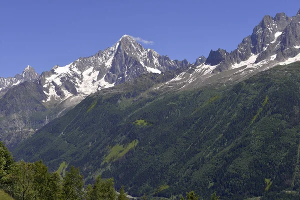 Ünlü Mont Blanc Massif Fransa Aiguille Verte 4122M Soldan Arka — Stok fotoğraf